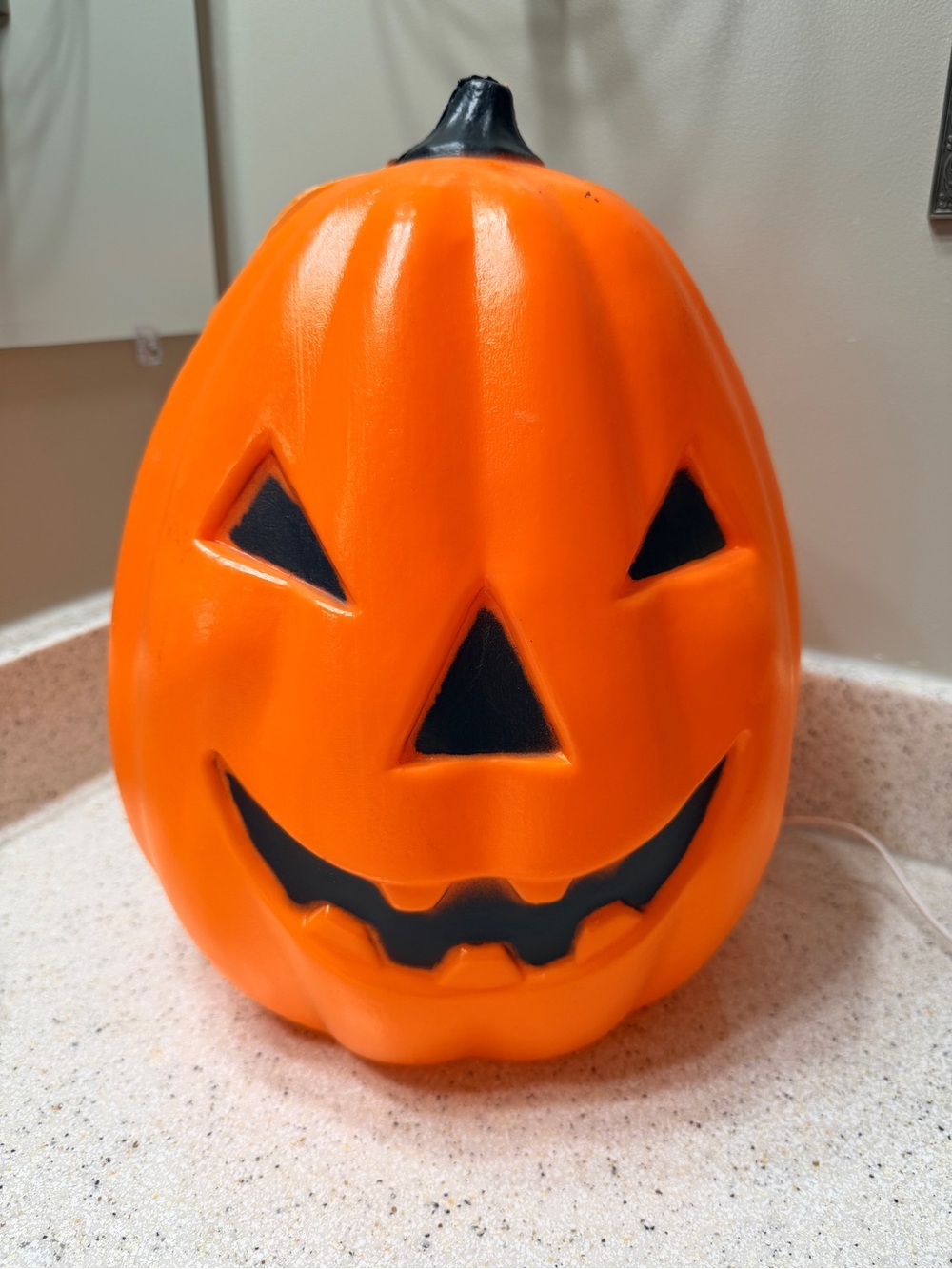 Vintage 1991 TPI Pumpkin Jack O Lantern Lighted Blow Mold Canada 13”